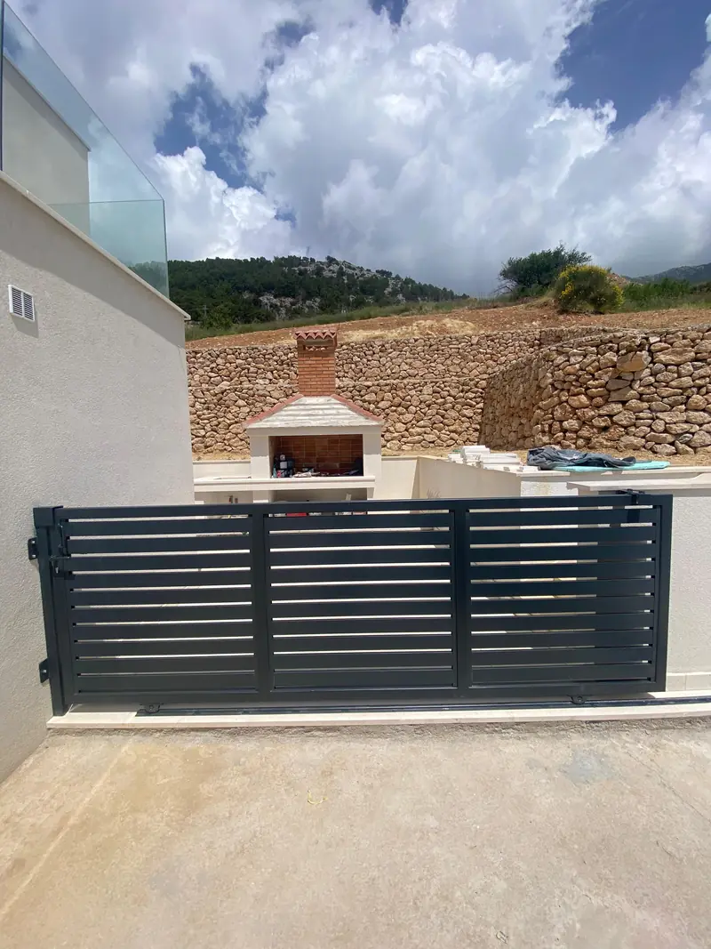 Aluminijska ograda, primjer 7