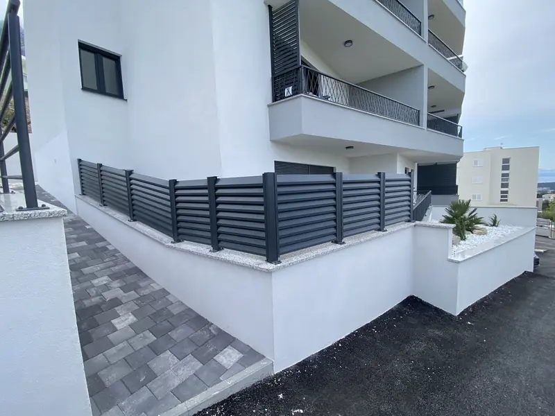 Aluminijska ograda, primjer 48