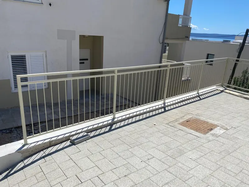 Moderna ograda, primjer 2