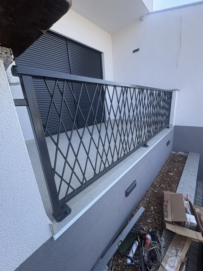 Moderna ograda, primjer 20