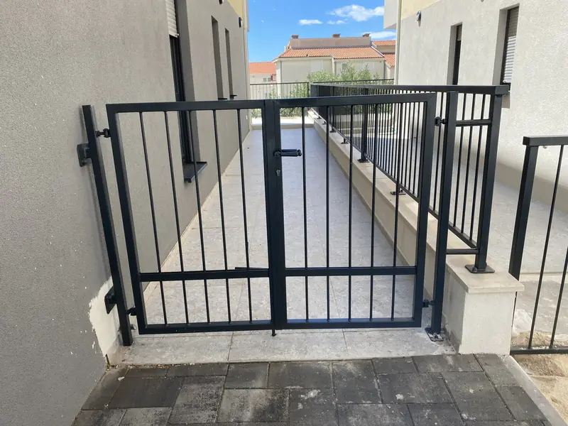 Moderna ograda, primjer 37